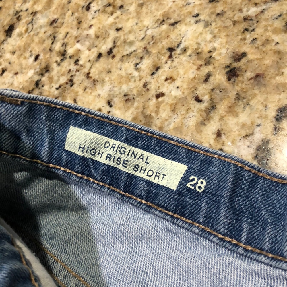 GAP High Rise Short - Picture 6 of 10